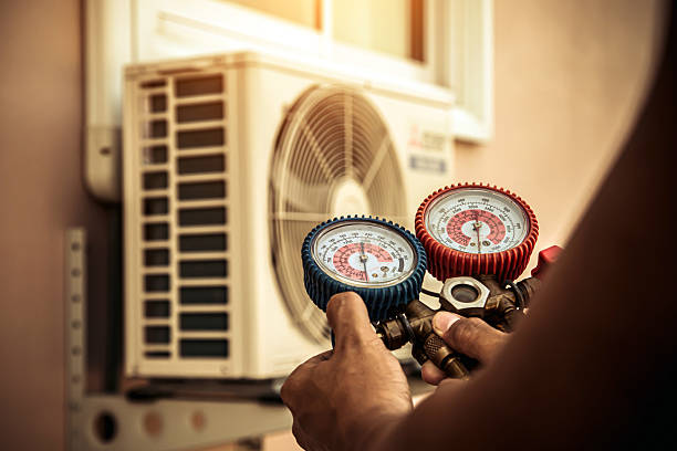 Professional Ductwork Repair technician working in Equality, AL